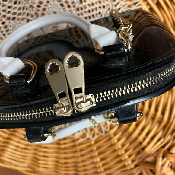 Jelly Dome mini Satchel with Gold Chain - Picture 5 of 12